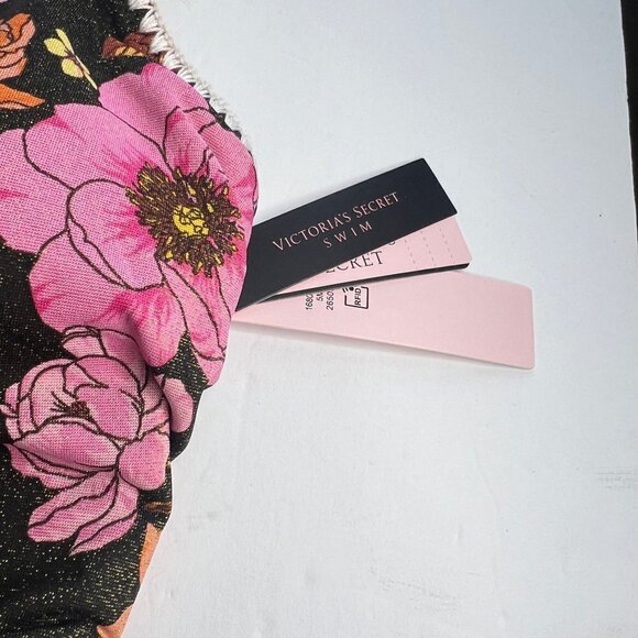 VICTORIA'S SECRET SWIM Ruffle One-Piece cheeky Swimsuit w/ Crochet cut out M - Picture 10 of 13